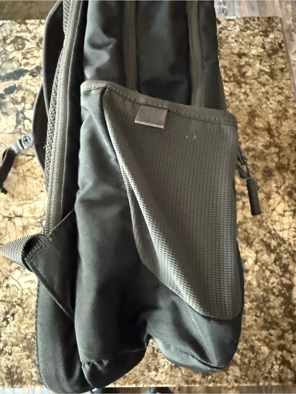 Timbuk2 Uptown Backpack Travel Friendly Laptop Compartment Logo Is M43. Clean.